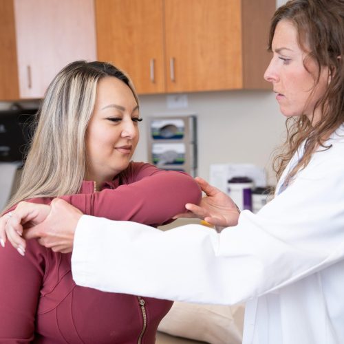 Knee Replacement in Mumbai: How to Choose the Right Orthopedic Surgeon