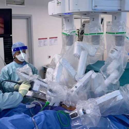In the Realm of Robotics: Mumbai’s Surgical Pioneers