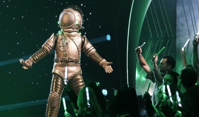 ‘The Masked Singer’ Unearths the Identity of the Astronaut: Right here’s the Well-known person Below the Camouflage – Selection
