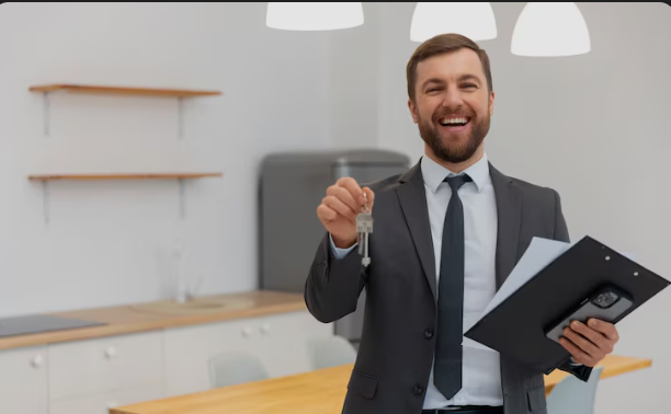 real estate agent in Hocking